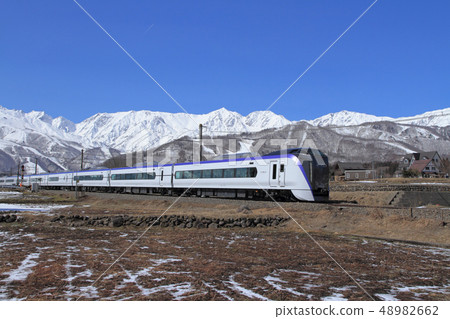 大糸線、白馬山麓、春天融雪 48982662