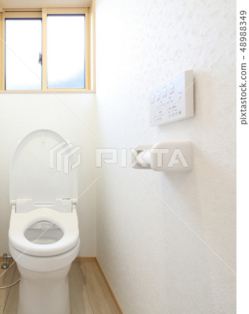 新建的住宅廁所形象 新建的住宅廁所形象 48988349