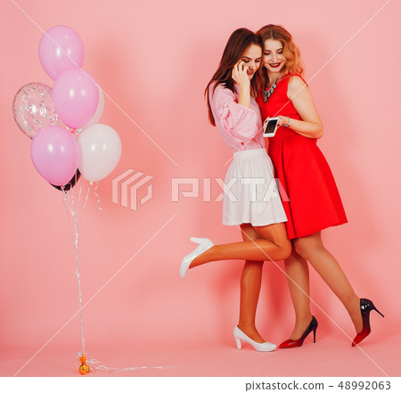 girls with ballons girls with ballons 48992063