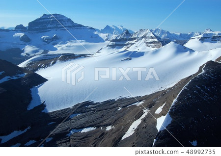 Canadian Rockies 48992735