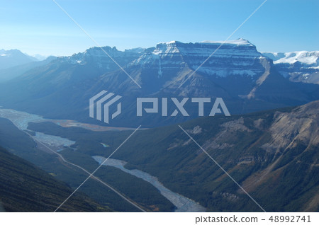 Canadian Rockies 48992741