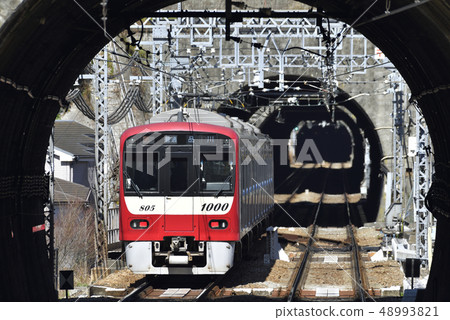 [Miura Peninsula] Keikyu 1000 series running in a continuous tunnel 48993821