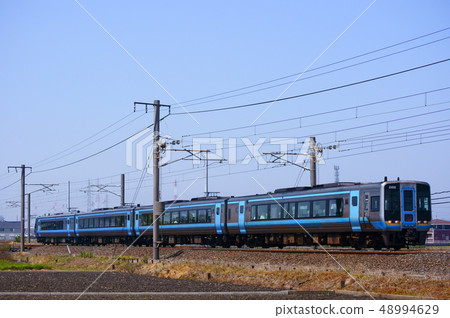 [JR四國：2000系列柴油車]限時快遞Minamikaze Youki Line贊岐Shioya-Tadotsu 48994629