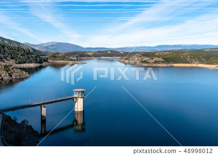 The Atazar reservoir and  dam 48998012