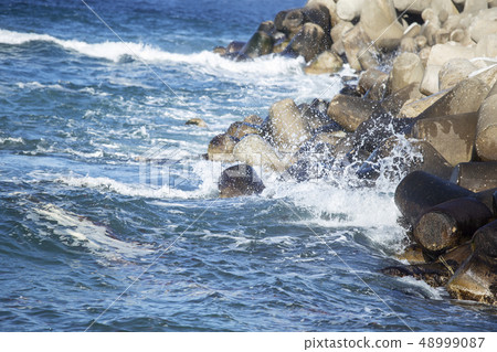 波浪防波堤 波浪防波堤 48999087
