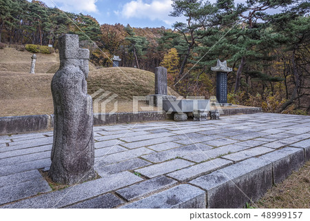 Shin Simeedang tomb, Paju Iyi ruins, Paju city, Gyeonggi-do Shin Simeedang tomb, Paju Iyi ruins, Paju city, Gyeonggi-do 48999157