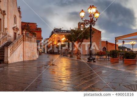 Taormina. Sicily. Piazza IX April. 49001816