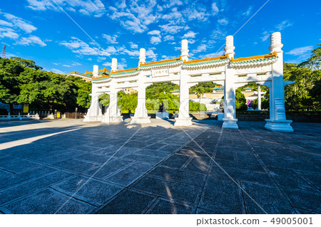 Beautiful architecture building exterior of landmark of taipei national palace museum in taiwan Beautiful architecture building exterior of landmark of taipei national palace museum in taiwan 49005001
