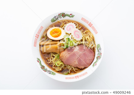 soy source ramen  49009246