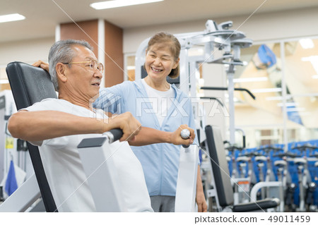 高級夫婦體育俱樂部形象 49011459