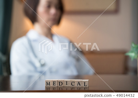 一個女人 一個女人 49014432
