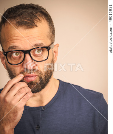 49015951