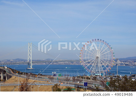 Blue sky in March and scenery of Kobe (Hyogo Prefecture) 49019486