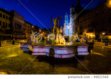 Navona square 49021568