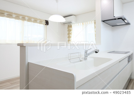 新建住房LDK的系統廚房 49023485