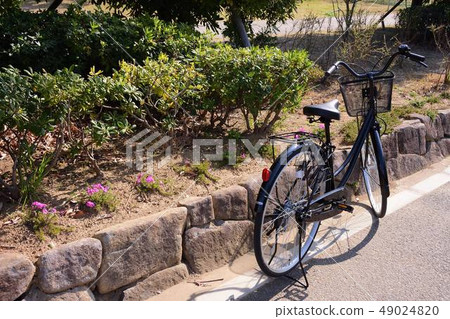 一輛自行車 一輛自行車 49024820