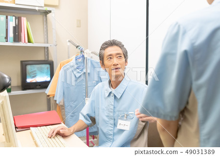 Convenience Store, owner, male 49031389