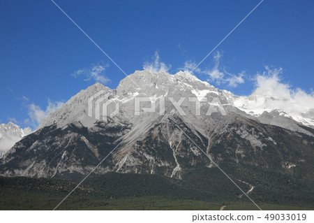 Jade Dragon Snow Mountain  ,Yunnan ,China 49033019