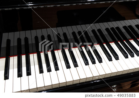 piano keyboard 49035883