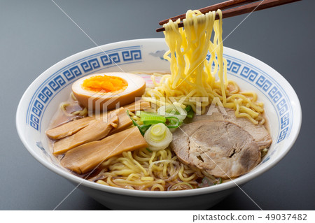 醬油拉麵 醬油拉麵 49037482