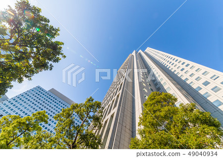 Fresh green and building groups 49040934
