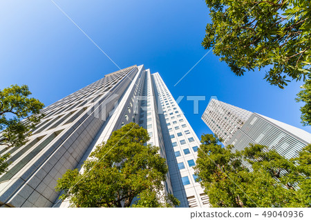 Fresh green and building groups 49040936