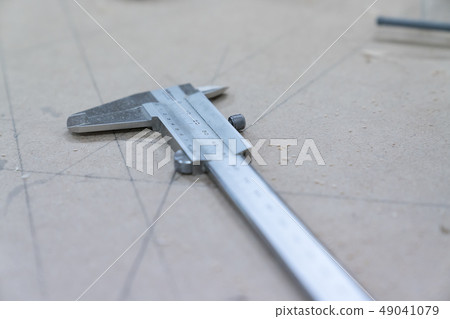 Carpenters produce various electric tools, handmade woodwork, indoor interior work Carpenters produce various electric tools, handmade woodwork, indoor interior work 49041079