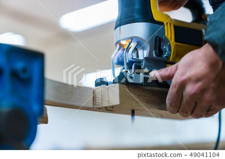 木匠生產各種電動工具，手工木製品，室內室內工作 49041104