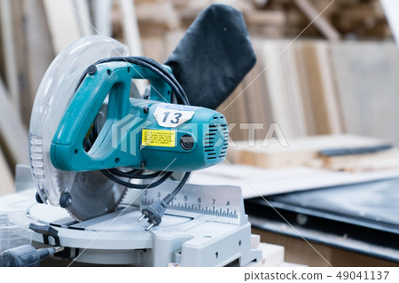 Carpenters produce various electric tools, handmade woodwork, indoor interior work 49041137