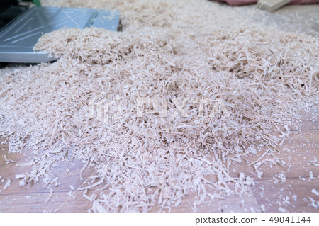 Carpenters produce various electric tools, handmade woodwork, indoor interior work Carpenters produce various electric tools, handmade woodwork, indoor interior work 49041144