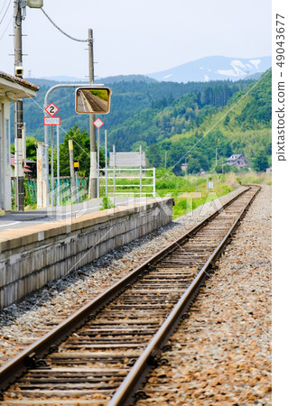 無人站在田園詩般的鄉村 49043677