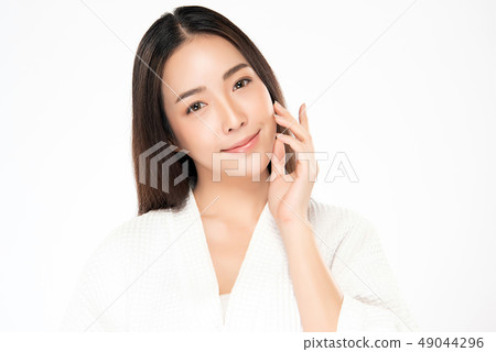 Beautiful Young asian Woman with Clean Fresh Skin 49044296