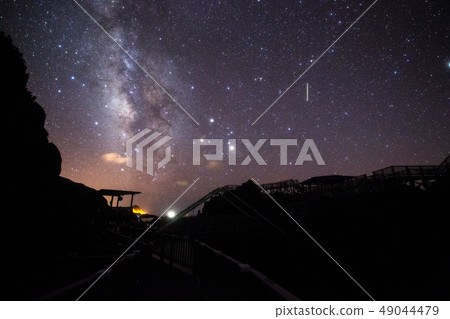 “Izu Islands Kozushima”Akazaki Observatory和來自赤坂木板路的夏季銀河系 49044479