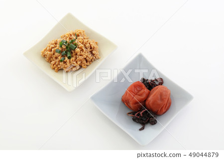美味的納豆和醃梅 49044879