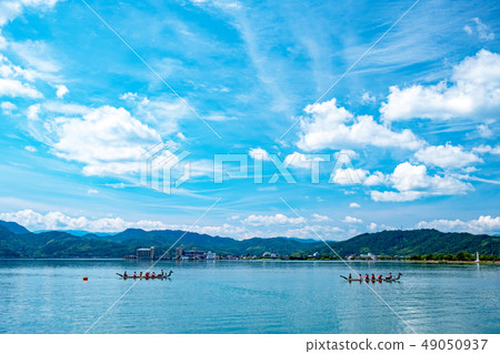 多哥池塘夏天視圖獨木舟 49050937