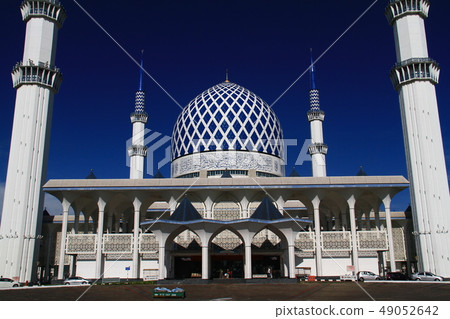 Blue Mosque (Sultan Saladin, Abdul Aziz Shah Mosque) Blue Mosque (Sultan Saladin, Abdul Aziz Shah Mosque) 49052642