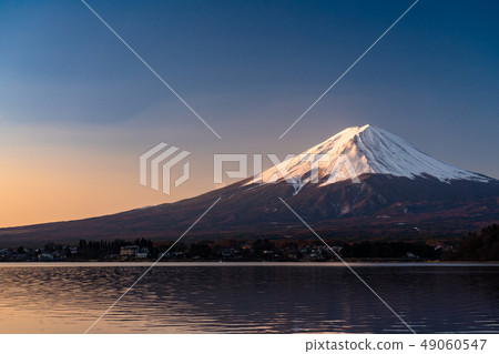 "Yamanashi Prefecture" Mt. Fuji at dawn 49060547