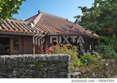 [Okinawa World Ryukyu Old House] 1336 Tamakimaegawa, Nanjo City, Okinawa Prefecture 49064564