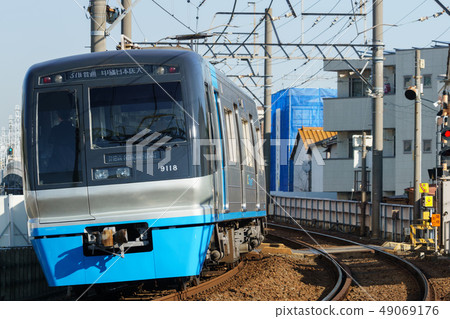 住房，城市維修公共公司9100形式列車 49069176