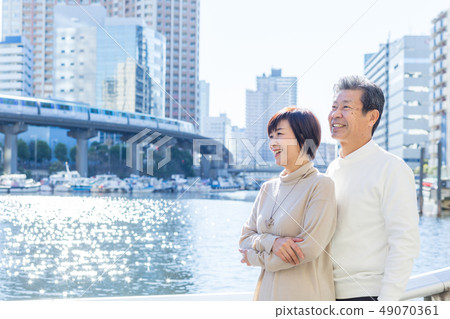 Senior couple Tamachi. Mita. In the Shibaura area large scale redevelopment area 49070361
