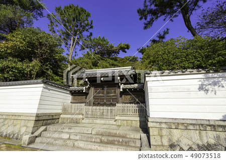 Yamaguchi Shimonoseki Akama Jingu Antoku Emperor Amida Temple Tomb 49073518
