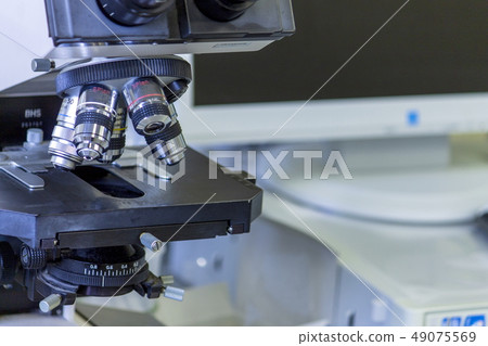 Laboratory image_microscope 49075569