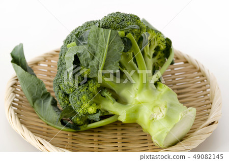 broccoli 49082145