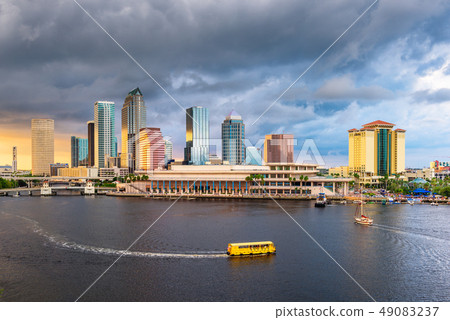 Tampa, Florida, USA downtown skyline on the bay 49083237
