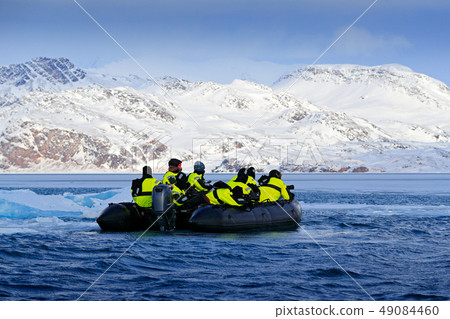 Nature lovers in Arctic Svalbard, Norway Nature lovers in Arctic Svalbard, Norway 49084460
