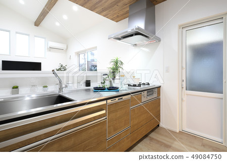 Designer's House Stylish System Kitchen 49084750