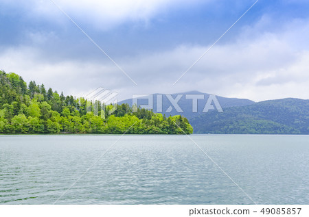 Lake Tibetsu in quiet Lake Tibetsu in quiet 49085857