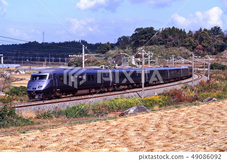1994 Limited Express Tsubame running on the Kagoshima Main Line in 1994 1994 Limited Express Tsubame running on the Kagoshima Main Line in 1994 49086092