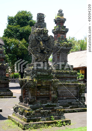 Taman Ayun Temple in Bali, Indonesia Taman Ayun Temple in Bali, Indonesia 49094109
