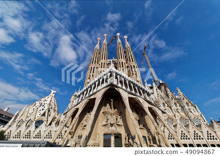 聖家族2019年 49094867